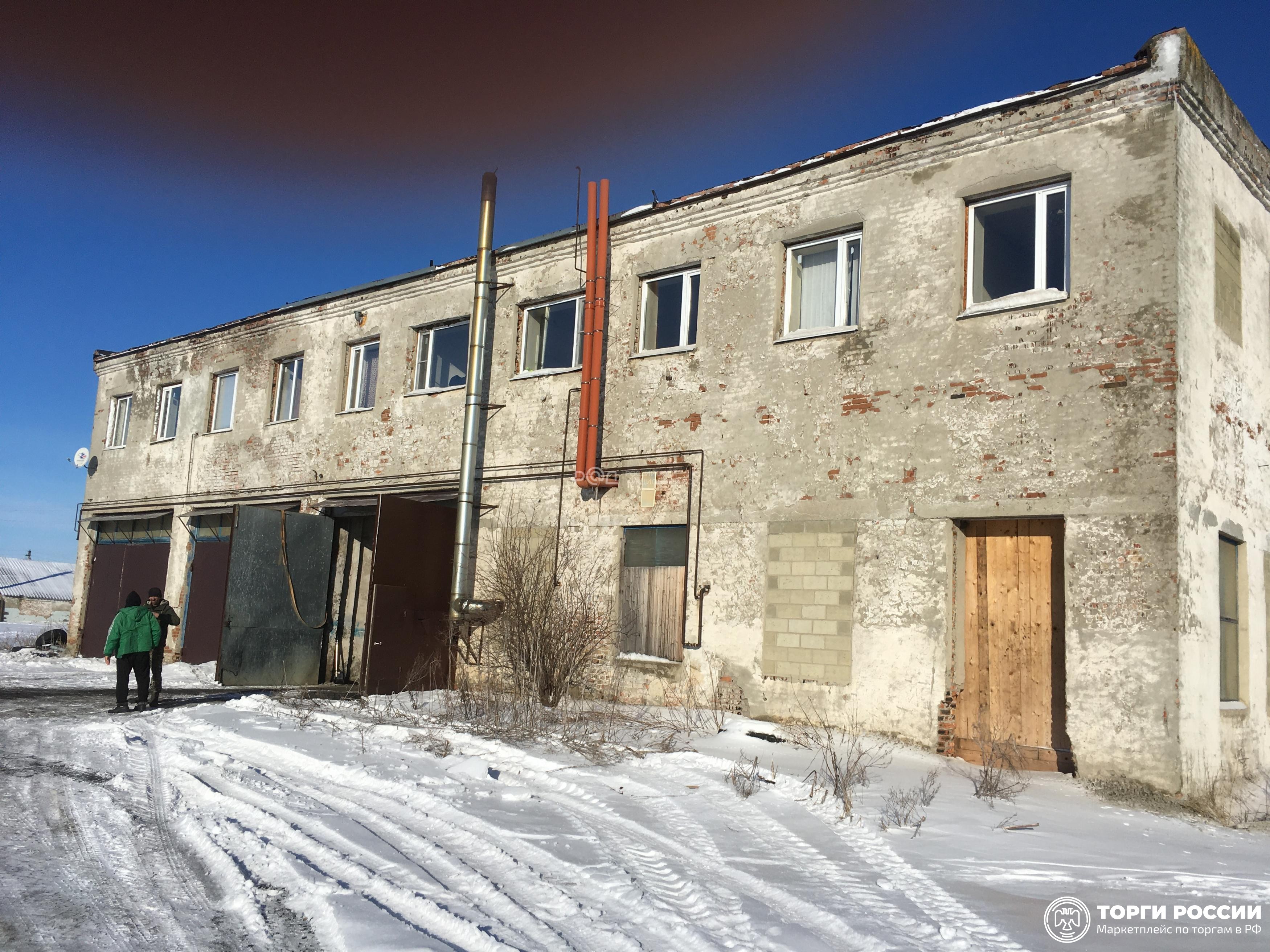 Здания (2 шт.) общей площадью 1 782,6 кв. м и земельные участки (2 шт.) общей пл