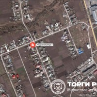 Лот 3: 1 / 4 доля в праве общей долевой собственности на нежилое здание