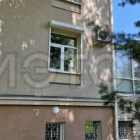 Дом 459,3 кв.м, здание 80,3 кв.м. и земельные участки в Московской обл.