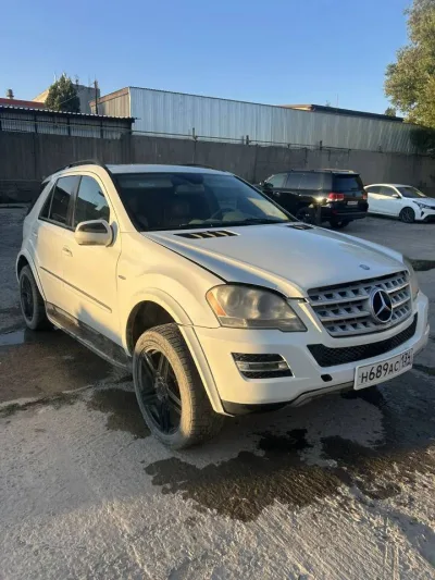 Легковой автомобиль Mercedes Benz ML320, 2008 года выпуска, с VIN номером 4JGBB2