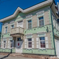 Имущественный комплекс, состоящий из 2-х нежилых зданий 216 кв. м и 440,8 кв. м.
