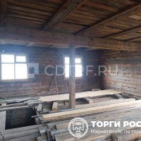 Жилой дом и земельный участок - должник …