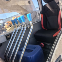 Isuzu ELF 8.3 4x2 Автокран ELF KV100 (Дизельный, 2.5 л, 128 л.с. МТ) с пробегом 