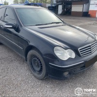 Mercedes-Benz, C-класс, C 180 1.8 AT (143 л.с.), 2004 года, Чёрный