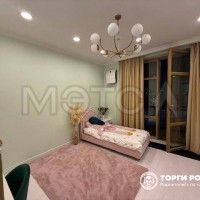 Квартира 131,6 кв.м. и машино-место 14 кв.м. в Санкт-Петербурге еще