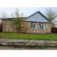 1/4 доля дома и 1/4 доля земельного участка в Саратовской обл.