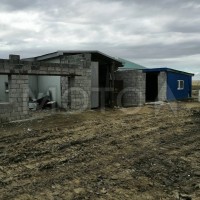 Здание 674,5 кв.м. и земельный участок 79136+/-2461 кв.м. в ХМАО-Югра