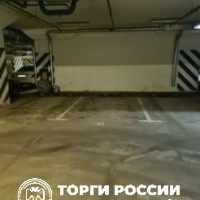 Нежилое помещение (машино-место), назначение: нежилое, площадь: 13,9 кв.м, этаж: