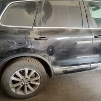 Задняя правая дверь