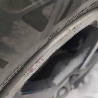 Заднее левое колесо