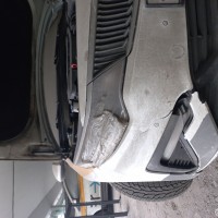 Передний бампер