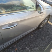 Передняя правая дверь