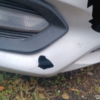 Передний бампер