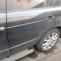 Задняя левая дверь