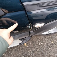 Передняя правая дверь