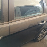 Задняя левая дверь