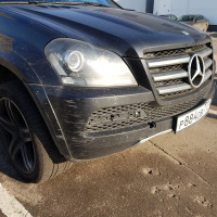 Передний бампер