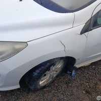 Переднее левое крыло