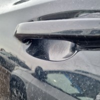 Задняя левая дверь