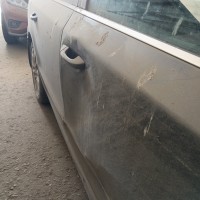 Передняя правая дверь