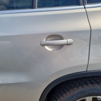 Задняя левая дверь