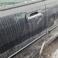 Передняя левая дверь