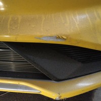 Передний бампер