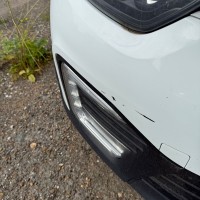 Передний бампер