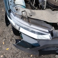 Правая фара