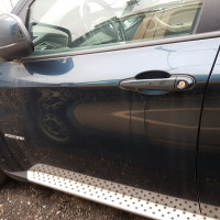 Передняя левая дверь