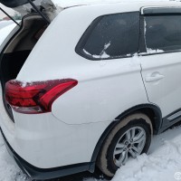 Заднее правое крыло