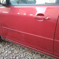 Передняя левая дверь