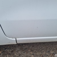 Передняя левая дверь