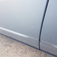 Передняя левая дверь