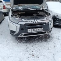 Передний бампер