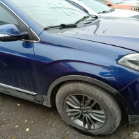 Переднее правое крыло