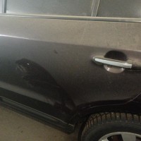 Задняя левая дверь