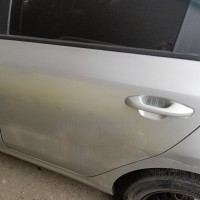 Задняя левая дверь