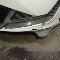 Передний бампер