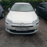 Передний бампер