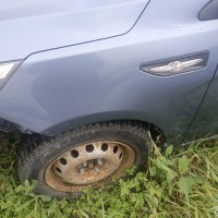 Переднее левое крыло