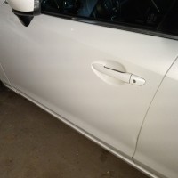 Передняя левая дверь