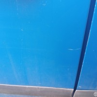 Задняя правая дверь