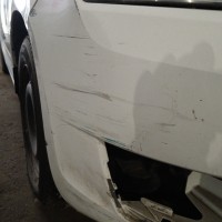 Передний бампер