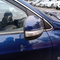 Правое дверное зеркало