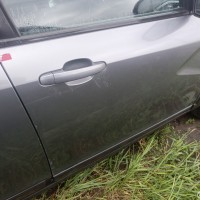 Передняя правая дверь