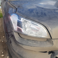 Правая фара