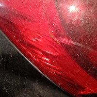 Левый задний фонарь