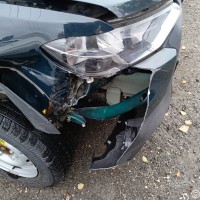 Передний бампер