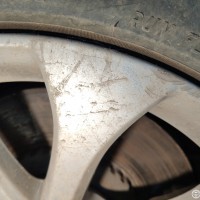 Заднее левое колесо